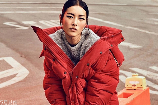 內雙眼皮怎么畫眼影 這么畫不單調更靈動