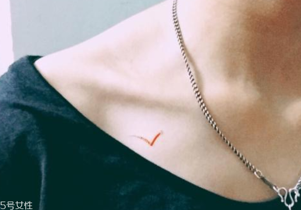 修容棒怎么畫鎖骨圖解 4步輕松打造性感瘦削鎖骨 修容棒怎么畫鎖骨圖解 4步輕松打造性感瘦削鎖骨