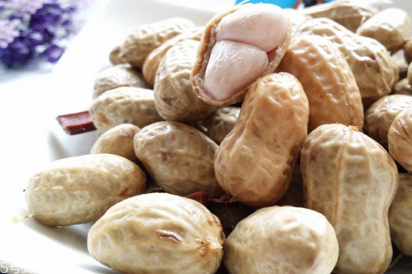 花生和葡萄能一起吃嗎 它們不相克 花生和葡萄能一起吃嗎 它們不相克