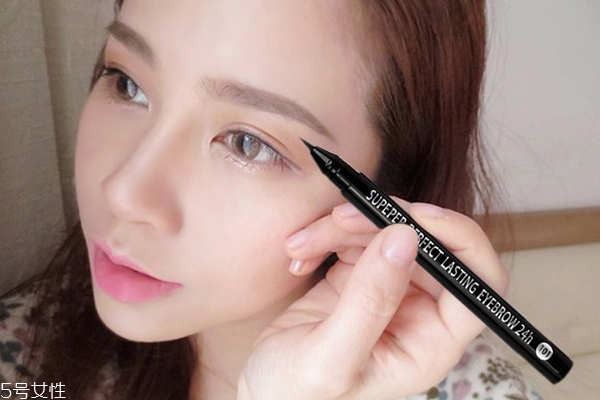 液體眉筆有什么優(yōu)點(diǎn) 根根分明宛如紋眉 液體眉筆有什么優(yōu)點(diǎn) 根根分明宛如紋眉