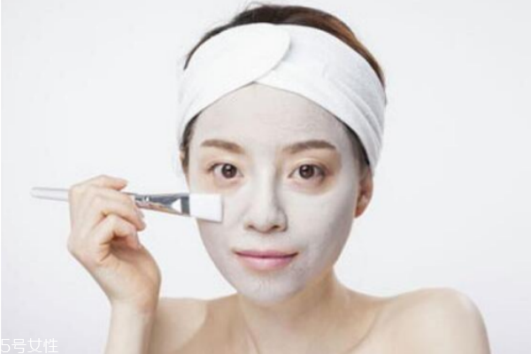 面膜泥干了能加水嗎 泥狀面膜的正確使用方法 面膜泥干了能加水嗎 泥狀面膜的正確使用方法