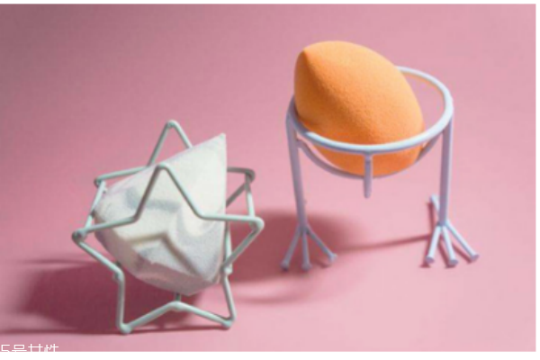 美妝蛋怎么用才能令底妝更服帖 方法一定要用對