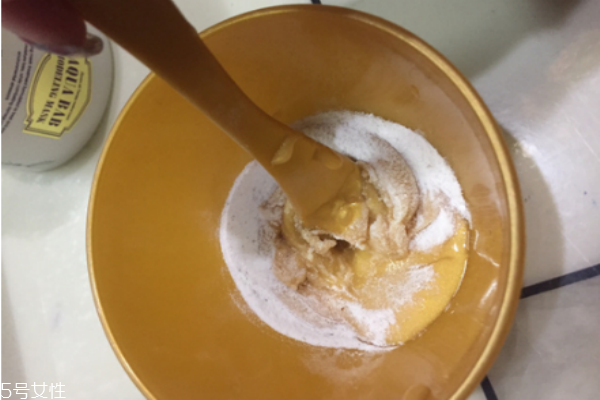 香蒲麗黃金面膜可以放冰箱嗎 韓國(guó)貴婦級(jí)的面膜 香蒲麗黃金面膜可以放冰箱嗎 韓國(guó)貴婦級(jí)的面膜