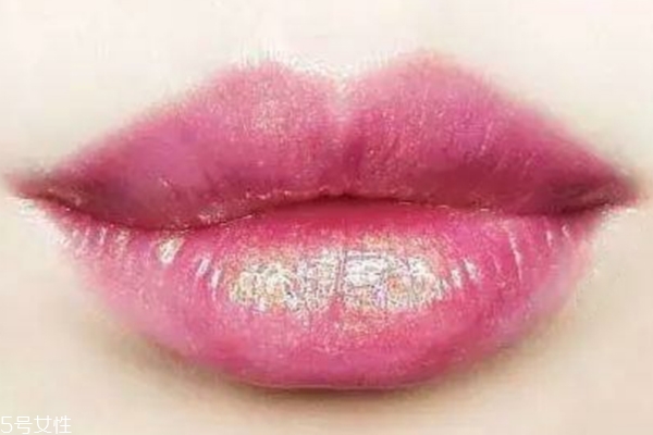 口紅怎么疊涂mac 1個(gè)月不重妝的秘密 口紅怎么疊涂mac 1個(gè)月不重妝的秘密