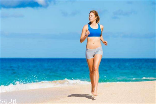 長(zhǎng)期堅(jiān)持跑步的好處 天然保養(yǎng)品 長(zhǎng)期堅(jiān)持跑步的好處 天然保養(yǎng)品