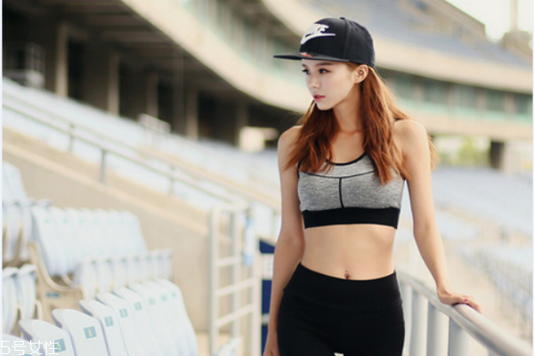 跑步前洗臉還是跑步后 跑步前的準(zhǔn)備工作 跑步前洗臉還是跑步后 跑步前的準(zhǔn)備工作