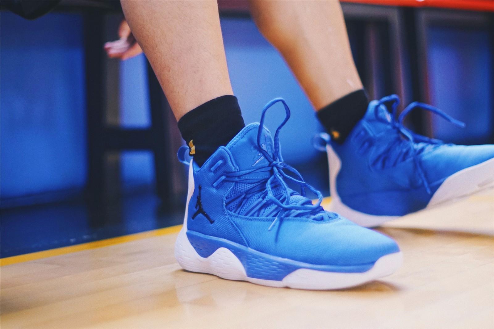 super fly mvp評測 這雙aj對得起mvp三個字 super fly mvp評測 這雙aj對得起mvp三個字