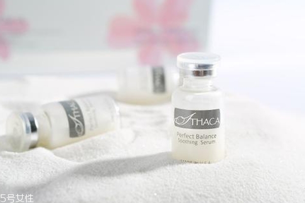 植物精華液有啥用 刺激性低適用于所有膚質(zhì) 植物精華液有啥用 刺激性低適用于所有膚質(zhì)