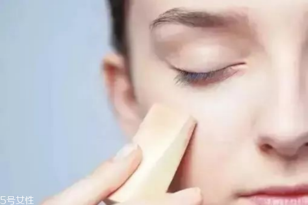 眼影可以用來修容嗎 眼影的用法大全 眼影可以用來修容嗎 眼影的用法大全