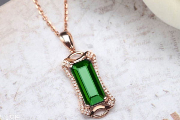 碧璽項(xiàng)鏈有什么講究 這些必須了解 碧璽項(xiàng)鏈有什么講究 這些必須了解