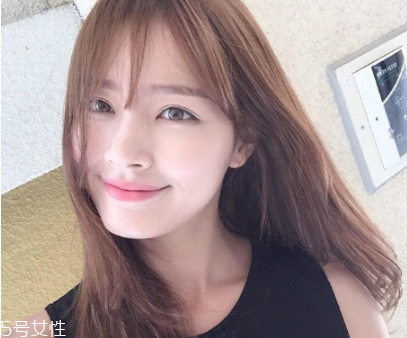 網(wǎng)紅八字劉海需要燙嗎 2022年流行什么劉海 網(wǎng)紅八字劉海需要燙嗎 2022年流行什么劉海