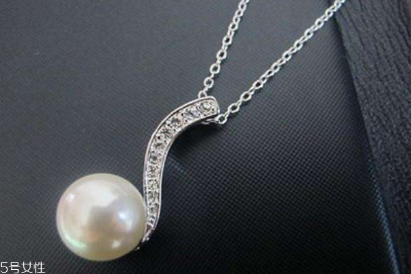 珍珠項鏈夏天能戴嗎 是最佳時節(jié) 珍珠項鏈夏天能戴嗎 是最佳時節(jié)