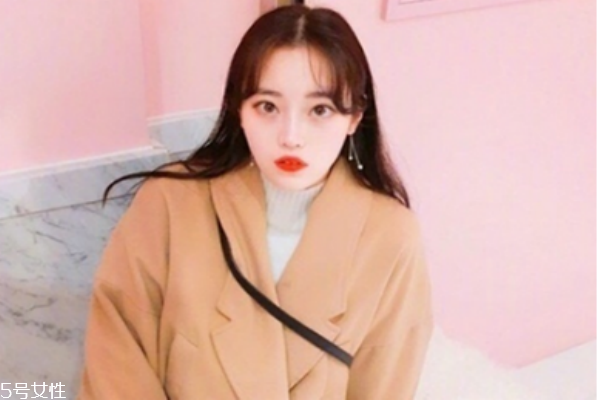 發(fā)際線高適合什么劉海 發(fā)際線高適合的發(fā)型推薦 發(fā)際線高適合什么劉海 發(fā)際線高適合的發(fā)型推薦