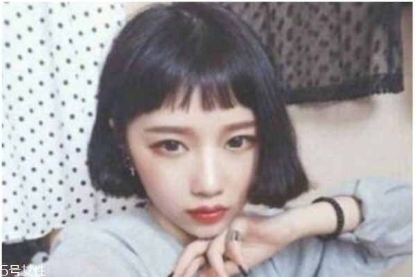 發(fā)際線高適合什么劉海 發(fā)際線高適合的發(fā)型推薦 發(fā)際線高適合什么劉海 發(fā)際線高適合的發(fā)型推薦