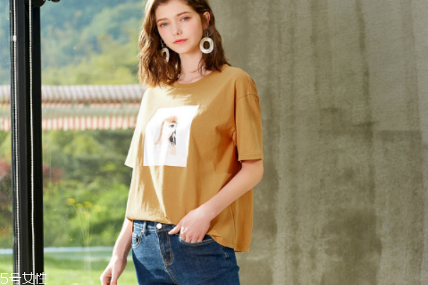 肩寬適合穿什么t恤 顯瘦又時(shí)髦 肩寬適合穿什么t恤 顯瘦又時(shí)髦