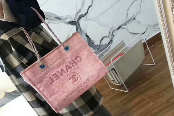 香奈兒沙灘包真假辨別 這幾點(diǎn)就能看出 香奈兒沙灘包真假辨別 這幾點(diǎn)就能看出