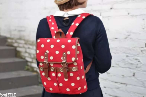 開(kāi)學(xué)背什么書(shū)包 這三款都很合適 開(kāi)學(xué)背什么書(shū)包 這三款都很合適