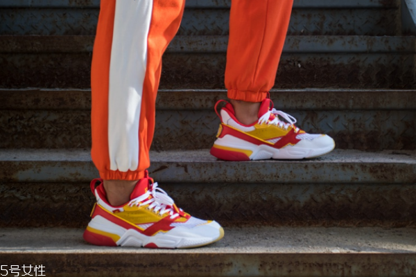 李寧001啟程評測 時(shí)尚界展露拳腳 李寧001啟程評測 時(shí)尚界展露拳腳