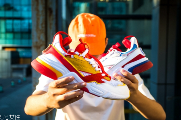 李寧001啟程評測 時(shí)尚界展露拳腳 李寧001啟程評測 時(shí)尚界展露拳腳