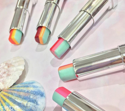 美寶蓮口紅哪個系列最好看 美寶蓮4大火爆口紅pk賽 美寶蓮口紅哪個系列最好看 美寶蓮4大火爆口紅pk賽