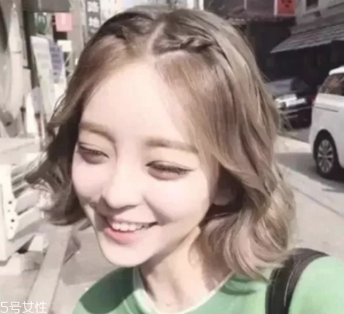 指透劉海什么發(fā)質(zhì)能剪 發(fā)質(zhì)太粗硬不適合 指透劉海什么發(fā)質(zhì)能剪 發(fā)質(zhì)太粗硬不適合