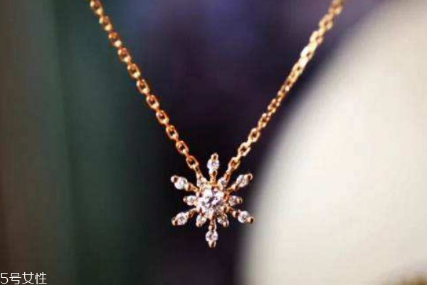 買鉆石項鏈要注意什么 這些都很重要 買鉆石項鏈要注意什么 這些都很重要