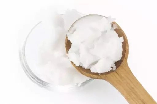 椰子油怎么看質(zhì)量好壞 4原則讓你避免上當(dāng) 椰子油怎么看質(zhì)量好壞 4原則讓你避免上當(dāng)