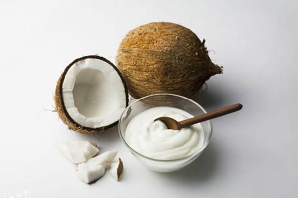 椰子油怎么看質(zhì)量好壞 4原則讓你避免上當(dāng) 椰子油怎么看質(zhì)量好壞 4原則讓你避免上當(dāng)