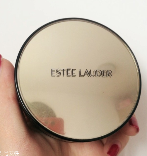 雅詩(shī)蘭黛美人魚氣墊和持妝無(wú)暇氣墊哪個(gè)好 區(qū)別在哪