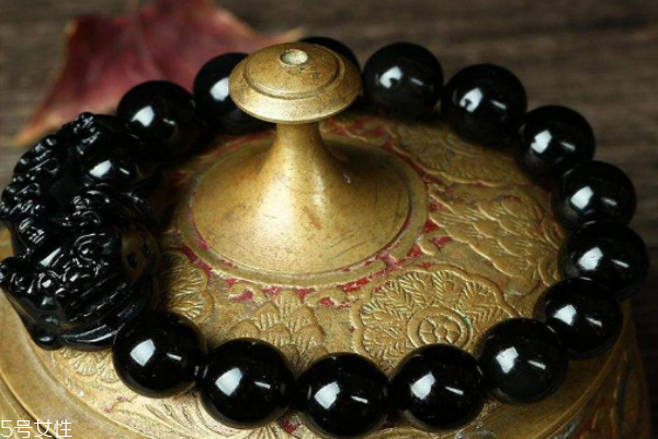 黑曜石貔貅手鏈戴哪只手 注意別戴錯了 黑曜石貔貅手鏈戴哪只手 注意別戴錯了