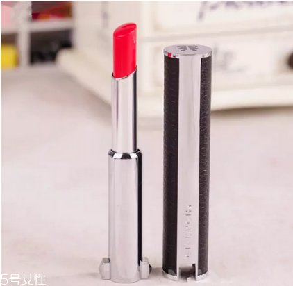 紀(jì)梵?？诩t301是什么顏色 紀(jì)梵?？诩t301試色