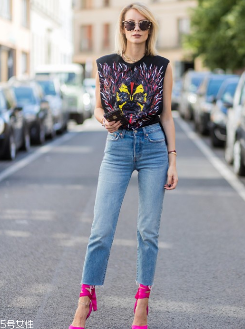 t恤配什么褲子好看 解鎖換季日常穿搭 t恤配什么褲子好看 解鎖換季日常穿搭