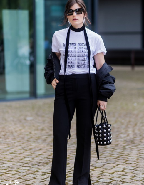t恤配什么褲子好看 解鎖換季日常穿搭 t恤配什么褲子好看 解鎖換季日常穿搭