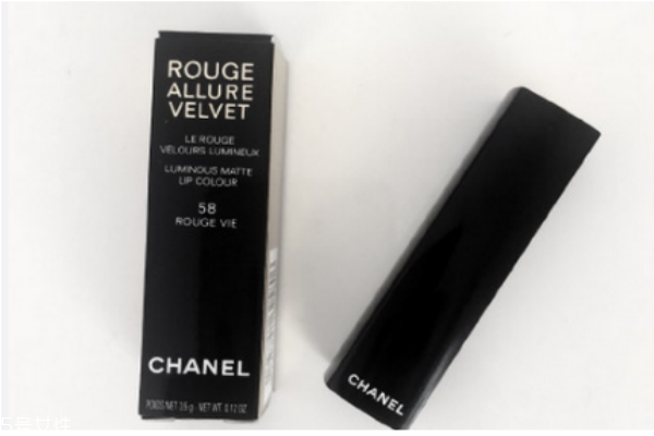 香奈兒絲絨口紅58號(hào)多少錢 香奈兒絲絨58價(jià)格