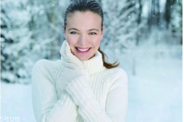 秋冬季感冒怎么護(hù)膚 秋冬季感冒怎么護(hù)膚