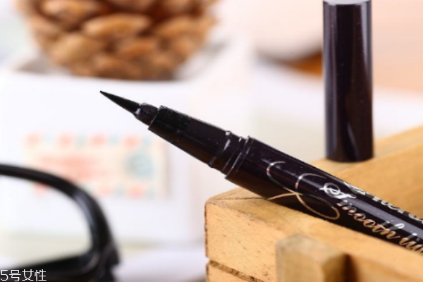 眼線筆可以畫(huà)眉毛嗎 教你畫(huà)出完美眉形
