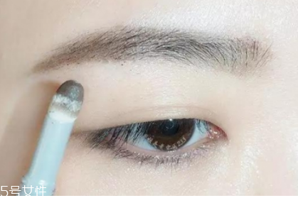 眼線筆可以畫(huà)眉毛嗎 教你畫(huà)出完美眉形