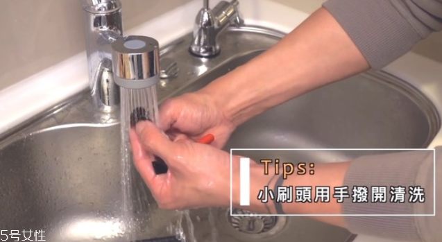 化妝刷和美妝蛋怎么清洗 用洗手液和舊衣服清洗步驟 化妝刷和美妝蛋怎么清洗 用洗手液和舊衣服清洗步驟