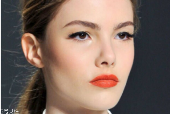 南瓜色妝容怎么畫 南瓜色妝容圖片教程 南瓜色妝容怎么畫 南瓜色妝容圖片教程