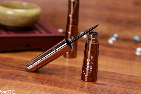 韓國雀斑妝怎么化 朱正廷雀斑妝畫法步驟 韓國雀斑妝怎么化 朱正廷雀斑妝畫法步驟