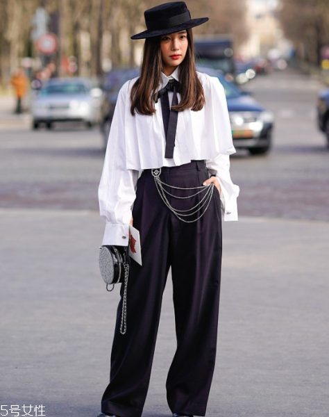 白色上衣怎么搭配 衣櫥里的必備款 白色上衣怎么搭配 衣櫥里的必備款