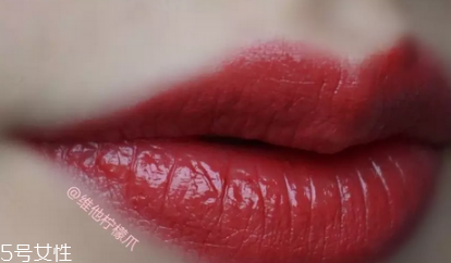 香奈兒58和63哪個好看 香奈兒58和63的區(qū)別 香奈兒58和63哪個好看 香奈兒58和63的區(qū)別