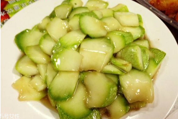 西葫蘆放久了能吃嗎 要看是否變質(zhì) 西葫蘆放久了能吃嗎 要看是否變質(zhì)