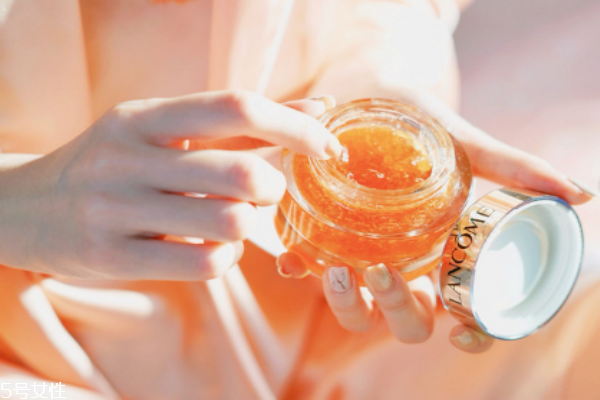 蘭蔻玫瑰面膜作用 蘭蔻玫瑰面膜適合膚質(zhì) 蘭蔻玫瑰面膜作用 蘭蔻玫瑰面膜適合膚質(zhì)