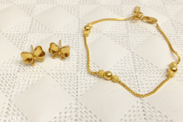 黃金手鏈會越戴越長嗎 這是正?，F(xiàn)象