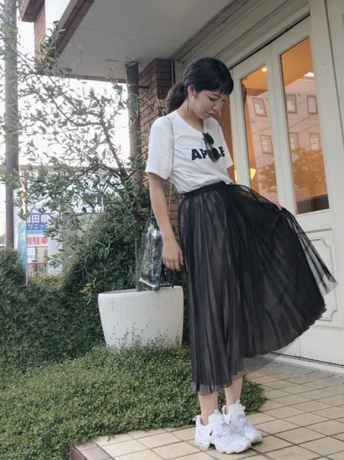 白色t恤怎么搭配 20款不重復白t恤穿搭