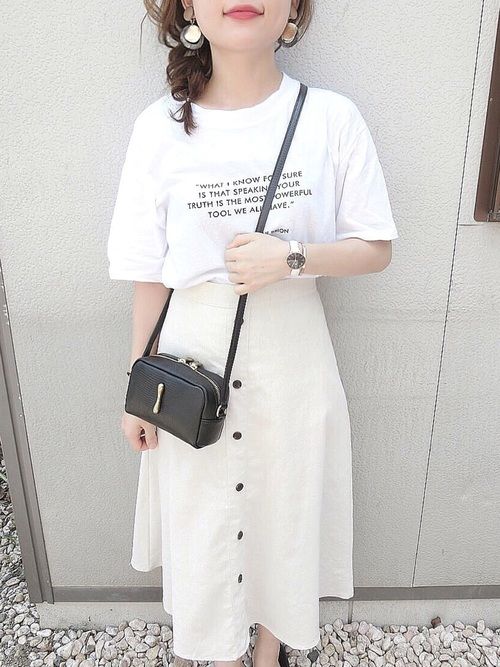 白色t恤怎么搭配 20款不重復白t恤穿搭