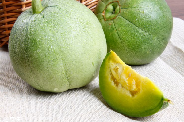 香瓜飯前吃還是飯后吃 這個有講究 香瓜飯前吃還是飯后吃 這個有講究