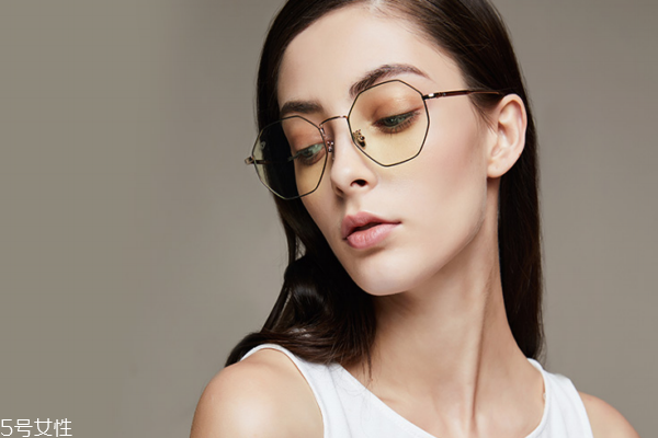 aht防藍(lán)光眼鏡好嗎 性?xún)r(jià)比很高