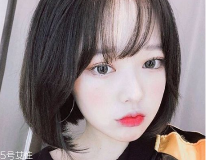 怎么給自己編劉海 編劉海簡單好看的步驟 怎么給自己編劉海 編劉海簡單好看的步驟